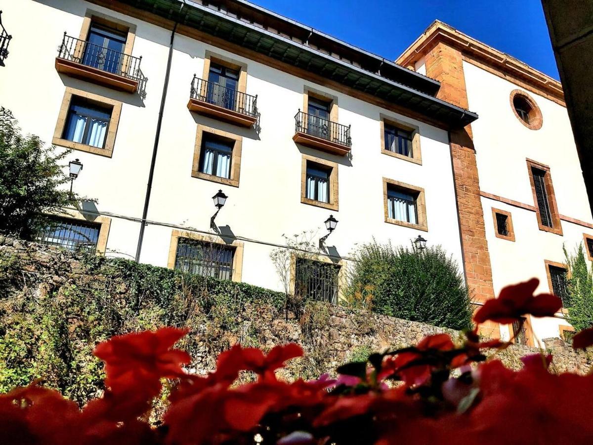 Nuevo-casco Histórico-parking Gratuito. Apartamento Oviedo