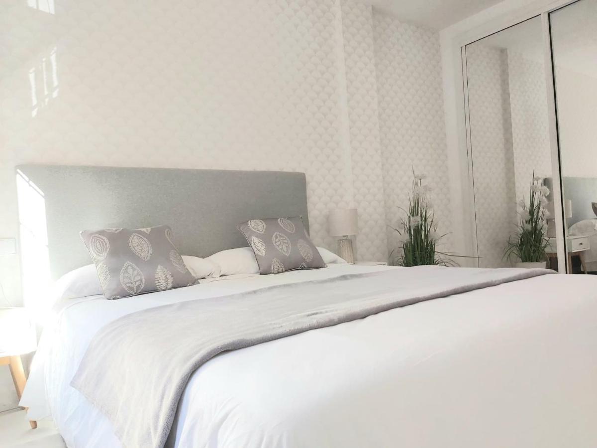 Nuevo-casco Histórico-parking Gratuito. Apartamento